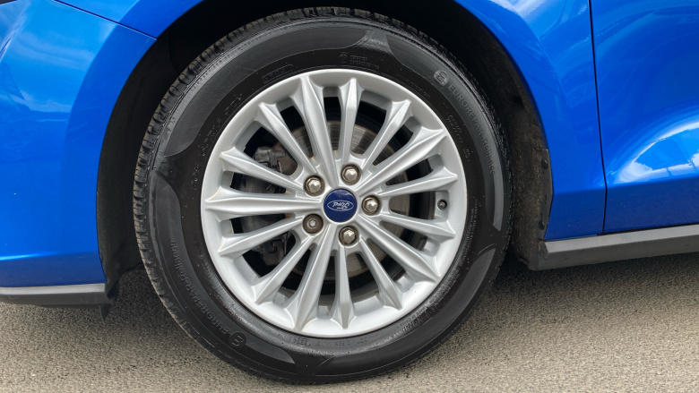 Ford Focus 1.0 EcoBoost 125 Titanium 5dr Petrol Hatchback